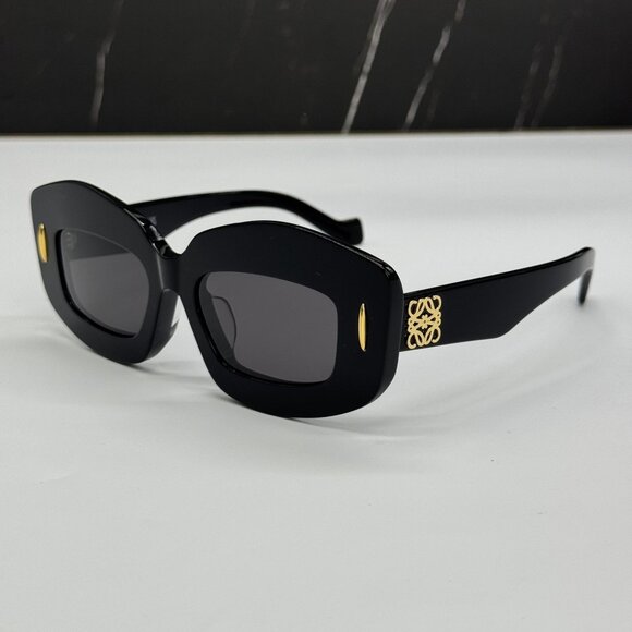 NEW LOEWE LW40114F 01A WOMEN SUNGLASSES BLACK LOEWE EYEWEAR - Picture 8 of 11